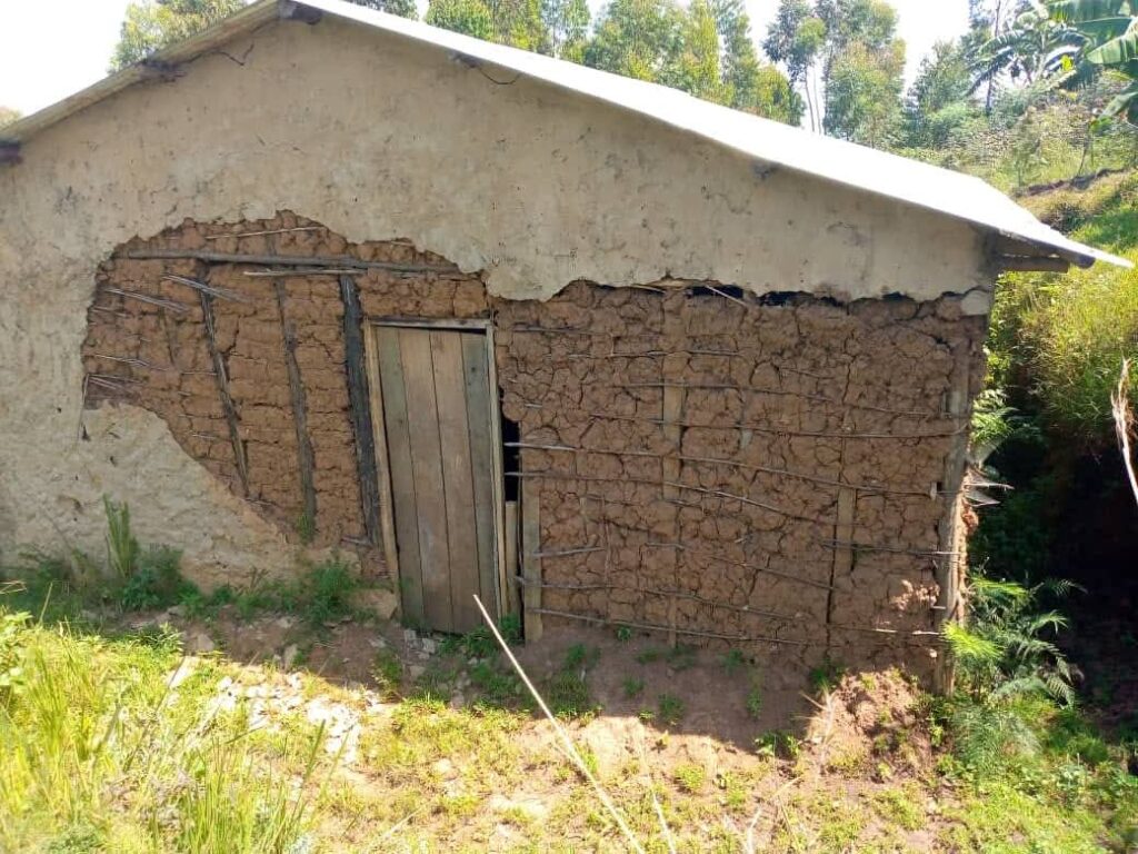 Certaines des maisons construites sur le site de Nyamakarabo.